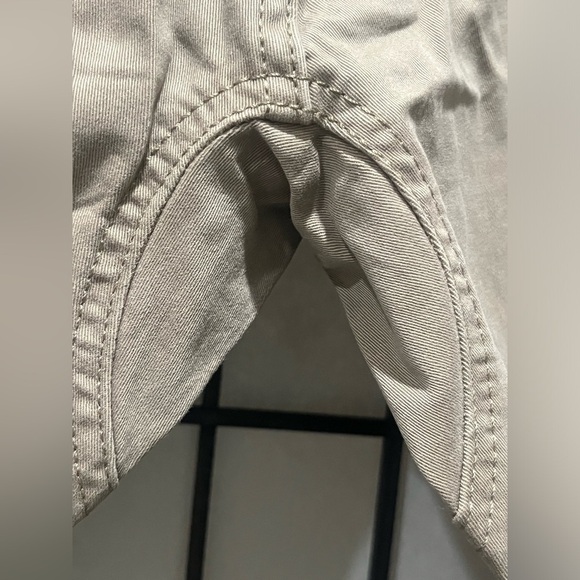 Lee Extreme Motion Khaki Pants, STRAIGHT FIT TAPERED LEG, MEN SIZE 29/32 - Picture 9 of 13